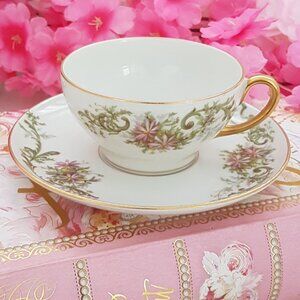 Vintage  Limoges 8-Piece Porcelain Tea Set: Cups & Saucers for 4